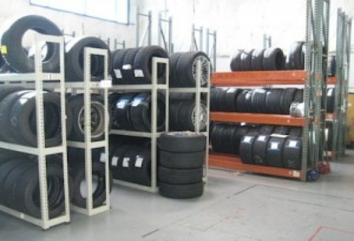 autosquad-tire warehouse