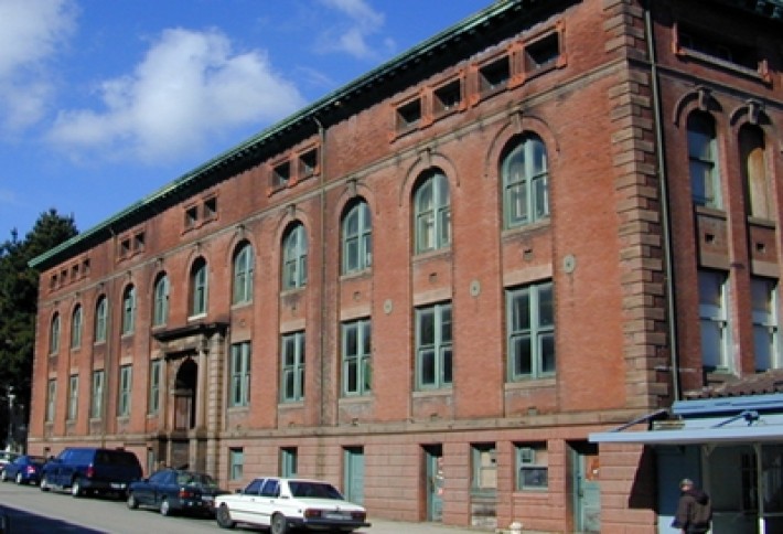 PIER 70 UNION IRONWORKS BUILDING