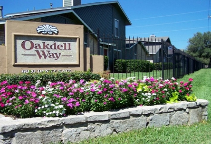 Oakdell Way