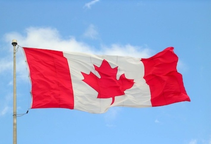 Canada_flag_halifax_9_-04