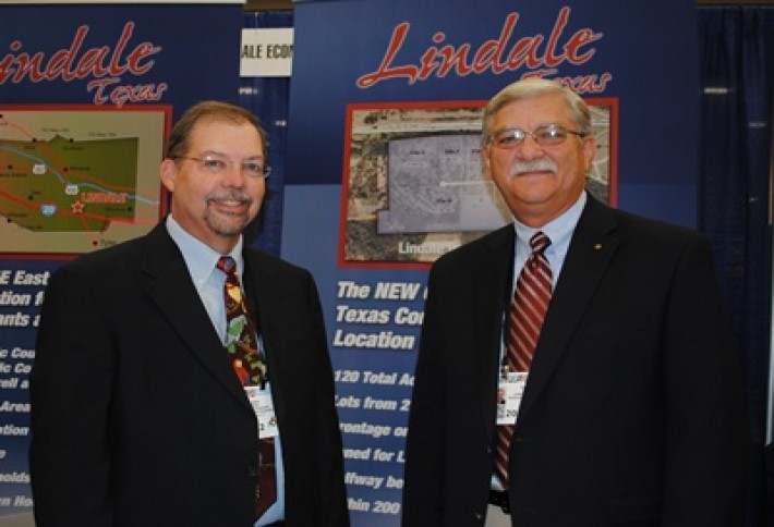 City of Lindale EDC prez John Clary with city councilman Bob Tardiff