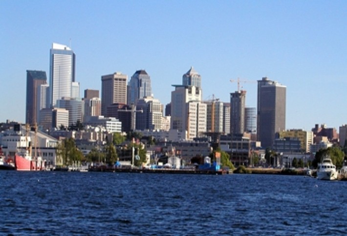 2048px-Seattle_skyline_from_Lake_Union