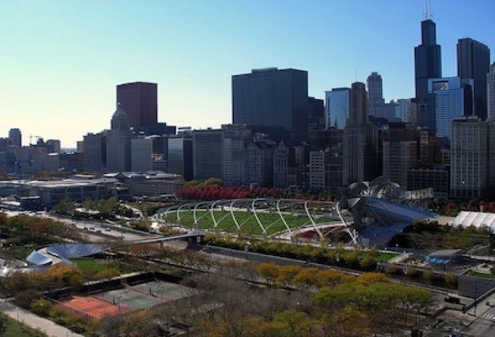 800px-View_of_the_Chicago_skyline_from_340_on_the_Park